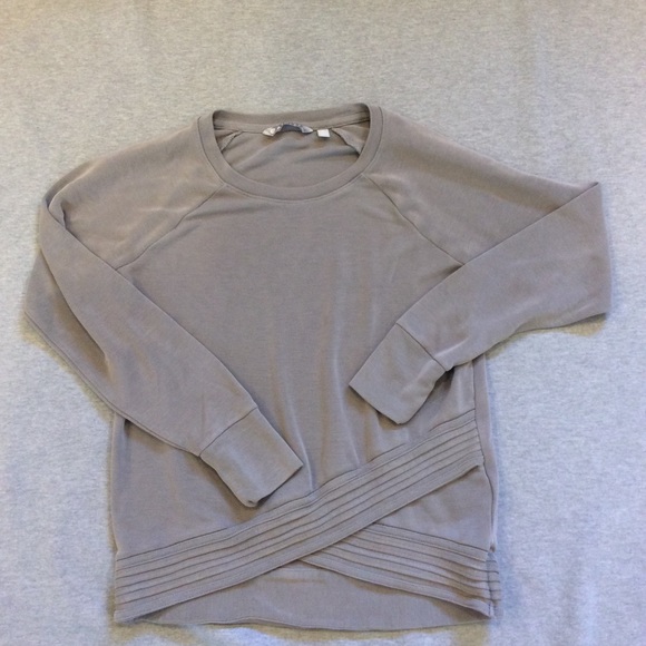 serenity criss cross sweatshirt